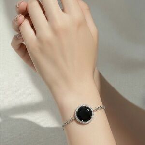 Elegant Sterling Silver Bracelet with Onyx Gemstone